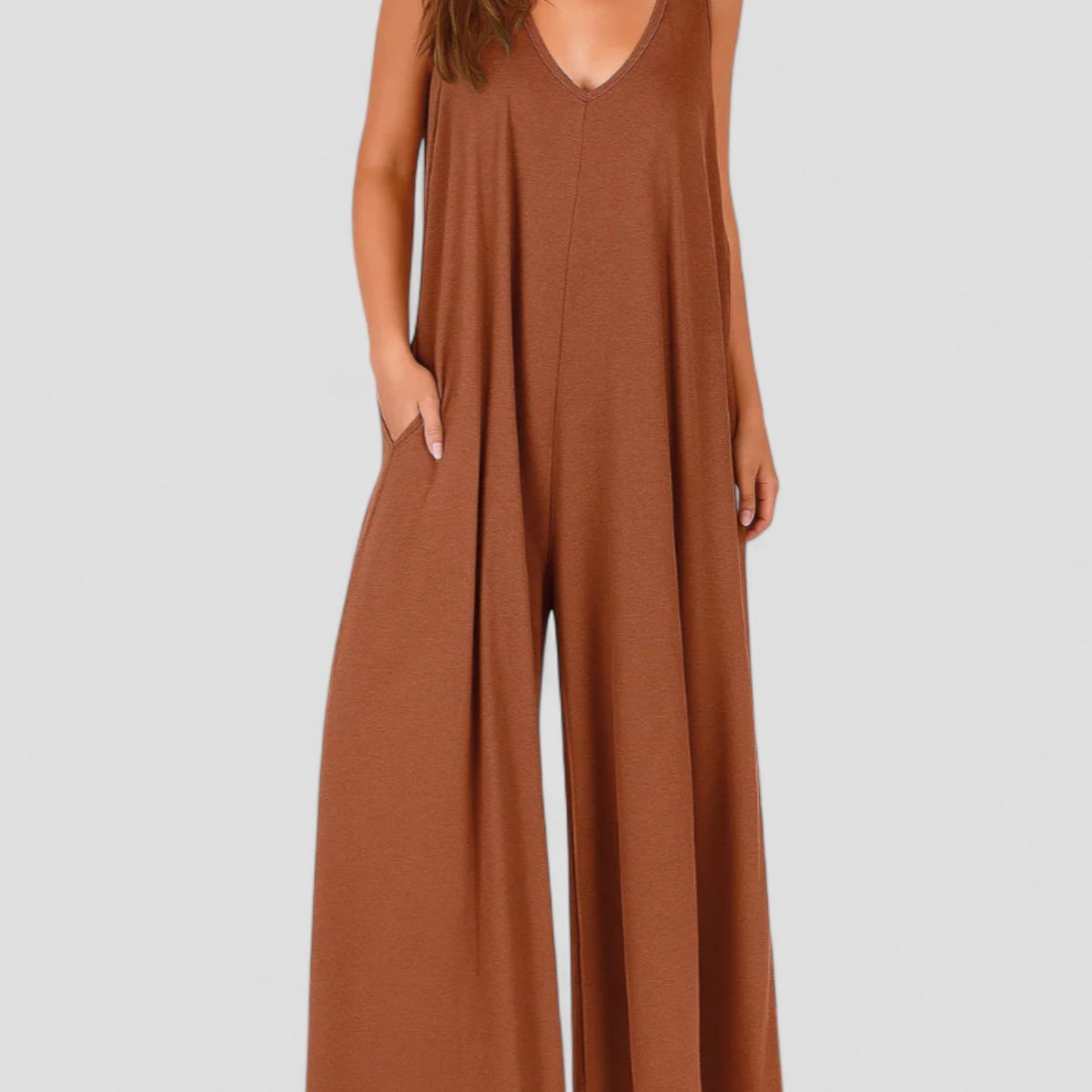 חמה | מכנסיים קצרים נוחים עם צווארון V ורגליים רחבות