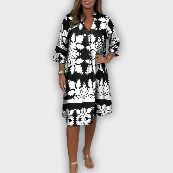 שמלת קיץ קלילה עם צבעים זוהרים