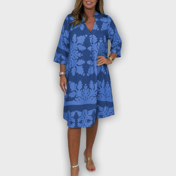 שמלת קיץ קלילה עם צבעים זוהרים