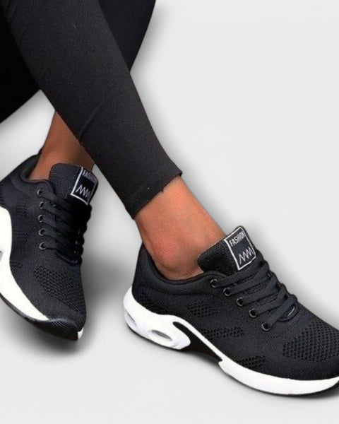 נעלי סניקרס אורטופדיות לאורח חיים פעיל