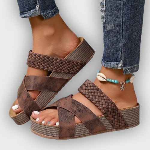 סנדלי אידה™ אורטופדיים עם תמיכה וסטייל