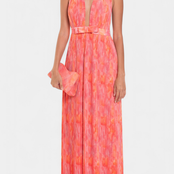 סמלת מקסי פריסקה עם גב פתוח וכתף חצי