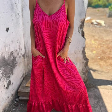 Timera – שמלת מקסי עם פסים והדפסים