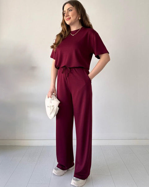 Jimena - חולצת קז'ואל עם צווארון עגול ומכנס עם שרוך קשירה