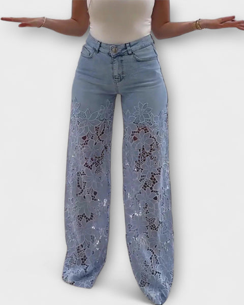 ג'ינס פאטצ'וורק עם תחרה